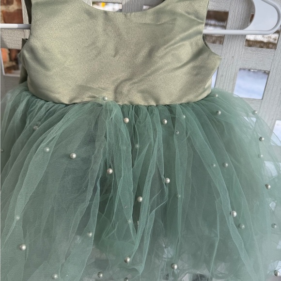 Elegant Green mid calf Tulle Dress with Pearls birthday 12 months toddler - Picture 8 of 12